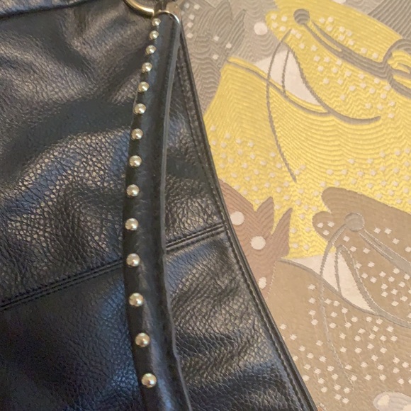 Kenneth Cole Reaction Black & Gold Bag - Picture 6 of 12